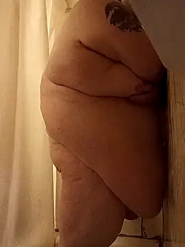 Snapshot of PainPriness chatting on 09/10/25, 12:05 PainPriness online show from 09/10/25, 12:05