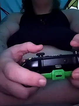 Snapshot of PainPriness chatting on 10/09/25, 11:41 PainPriness online show from 10/09/25, 11:41