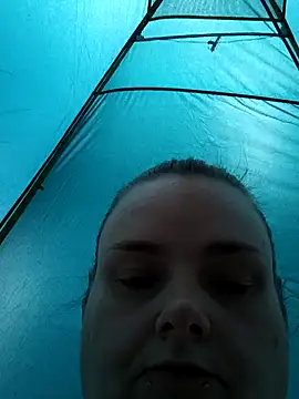 Snapshot of PainPriness chatting on 10/11/25, 12:15 PainPriness online show from 10/11/25, 12:15