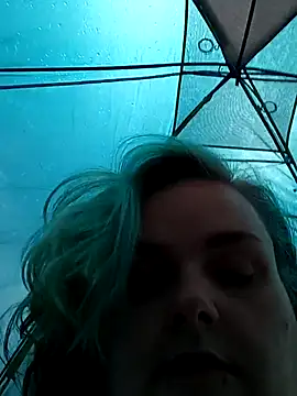 Snapshot of PainPriness chatting on 10/17/25, 01:14 PainPriness online show from 10/17/25, 01:14