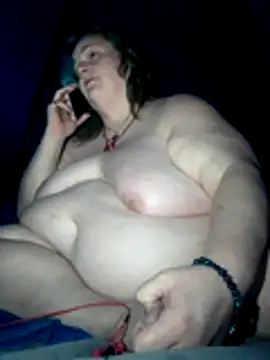 Snapshot of PainPriness chatting on 10/20/25, 10:54 PainPriness online show from 10/20/25, 10:54