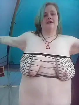 Snapshot of PainPriness chatting on 10/26/25, 07:42 PainPriness online show from 10/26/25, 07:42