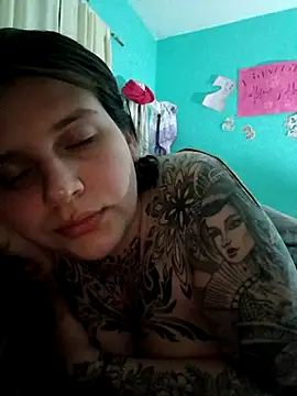 Snapshot of abi2032 chatting on 10/31/25, 05:19 abi2032 online show from 10/31/25, 05:19