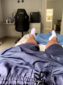 Snapshot of Novinho16cmz chatting on 10/10/25, 04:06 Novinho16cmz online show from 10/10/25, 04:06