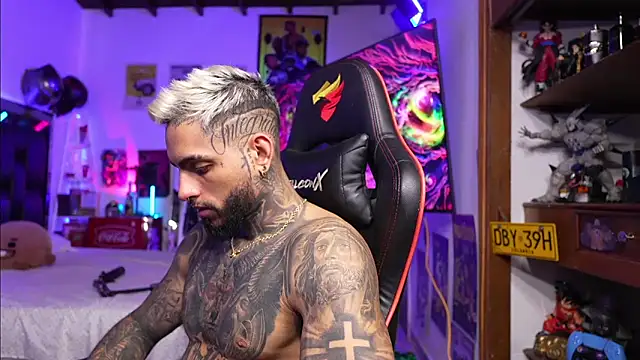 logan hugh8 online show from 03/09/26, 04:44