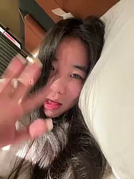 Snapshot of luluya1314 chatting on 03/13/26, 03:18 luluya1314 online show from 03/13/26, 03:18