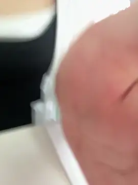 Snapshot of luluya1314 chatting on 04/15/26, 07:04 luluya1314 online show from 04/15/26, 07:04