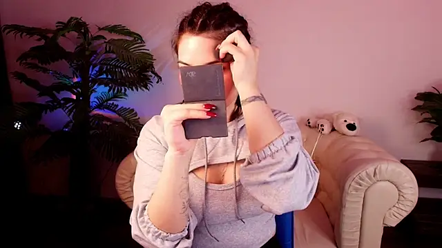 Dark Moni online show from 02/18/26, 02:40