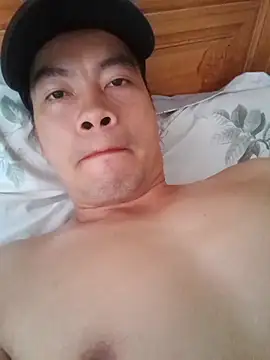 Snapshot of quoc85 chatting on 05/05/26, 06:54 quoc85 online show from 05/05/26, 06:54