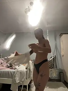 PureEllie online show from 10/27/25, 03:21