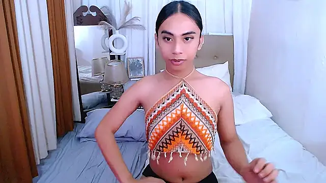 Snapshot of scarlet_smith7 chatting on 04/05/26, 01:19 scarlet smith7 online show from 04/05/26, 01:19