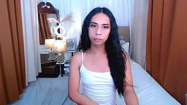 Snapshot of scarlet_smith7 chatting on 04/24/26, 02:03 scarlet smith7 online show from 04/24/26, 02:03