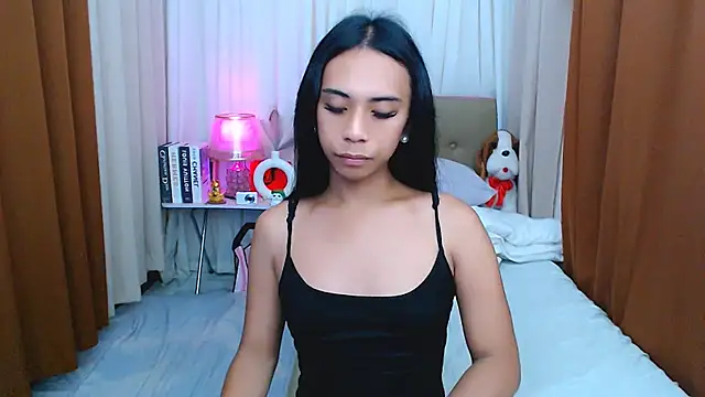 Snapshot of scarlet_smith7 chatting on 05/18/26, 01:45 scarlet smith7 online show from 05/18/26, 01:45