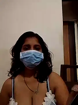 Love Foreverr12 online show from 10/27/25, 08:18