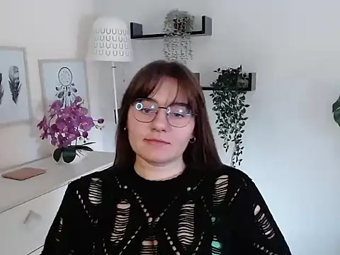 Julie Diamond online show from 09/25/25, 12:42