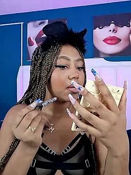 AngelaRoberts online show from 10/16/25, 04:24