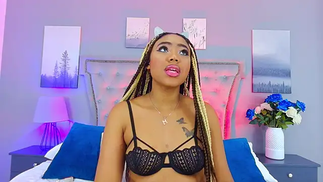 AngelaRoberts online show from 11/09/25, 04:22