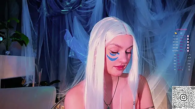 GildedKitten online show from 11/15/25, 09:43