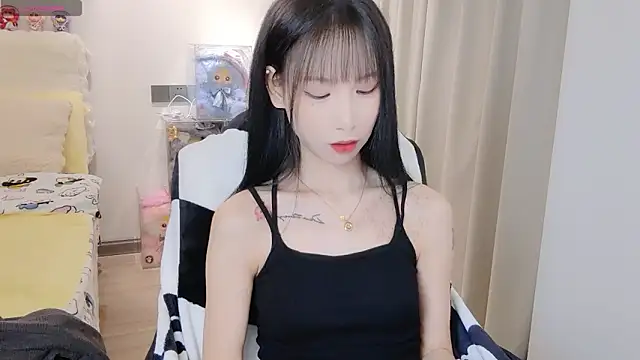 Snapshot of M-OTT_ chatting on 12/19/25, 09:16 M-OTT online show from 12/19/25, 09:16