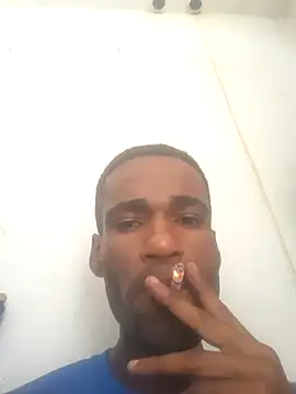 negrobrazil92 online show from 10/17/25, 12:52