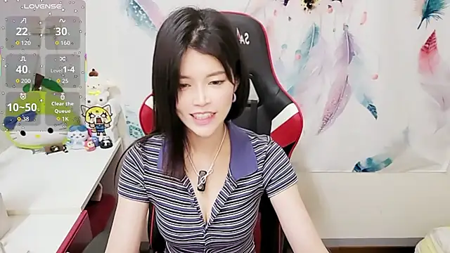 Alina10932 online show from 11/24/25, 09:20