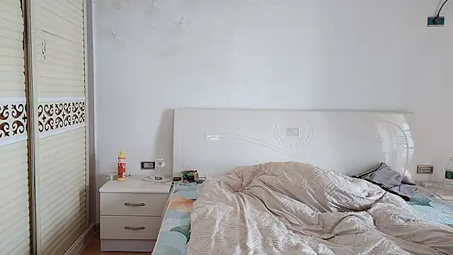 xxz98 online show from 12/16/25, 05:23