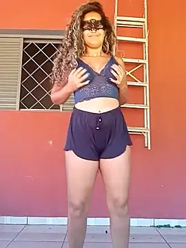 RaphinhaSanches online show from 11/25/25, 02:06