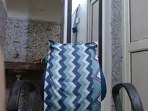 Snapshot of soya_queen chatting on 09/09/25, 02:22 soya queen online show from 09/09/25, 02:22