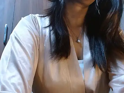 Snapshot of soya_queen chatting on 06/14/26, 10:17 soya queen online show from 06/14/26, 10:17