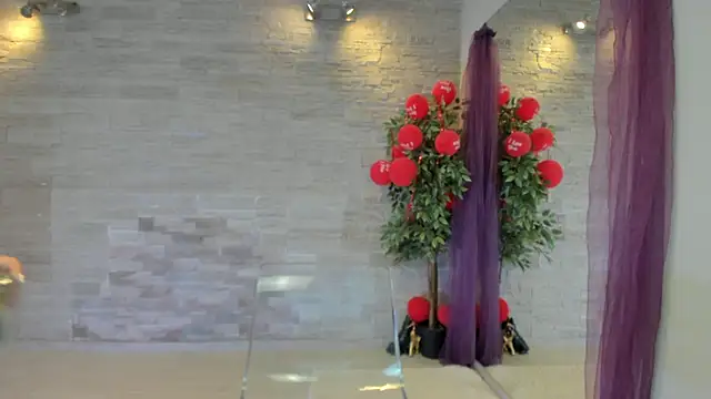 Snapshot of AngelInSinn chatting on 04/08/26, 04:45 AngelInSinn online show from 04/08/26, 04:45