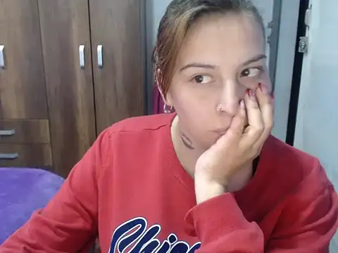 cloequeen15 online show from 10/09/25, 06:50