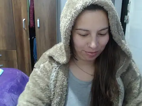 cloequeen15 online show from 10/23/25, 08:07