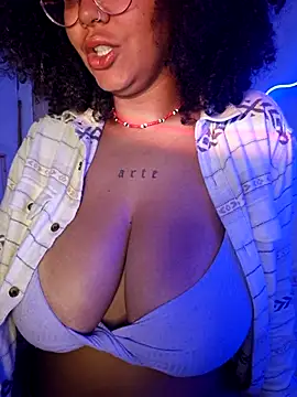 Snapshot of afrodeusa chatting on 11/13/25, 11:31 afrodeusa online show from 11/13/25, 11:31