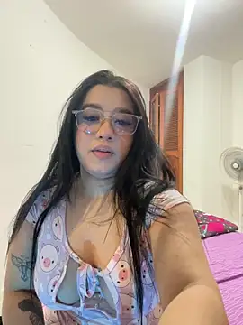 Aliciawhitee online show from 11/22/25, 01:48