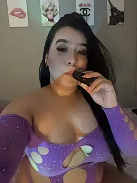 Aliciawhitee online show from 03/12/26, 02:18