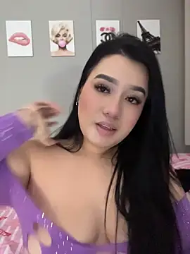 Snapshot of Aliciawhitee chatting on 04/25/26, 04:04 Aliciawhitee online show from 04/25/26, 04:04