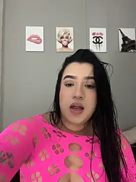Snapshot of Aliciawhitee chatting on 06/14/26, 04:47 Aliciawhitee online show from 06/14/26, 04:47