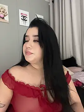 Snapshot of Aliciawhitee chatting on 06/15/26, 02:03 Aliciawhitee online show from 06/15/26, 02:03