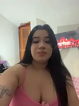 Snapshot of Aliciawhitee chatting on 06/22/26, 03:25 Aliciawhitee online show from 06/22/26, 03:25