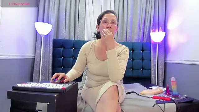 Oriana Jhonson online show from 06/26/26, 12:26