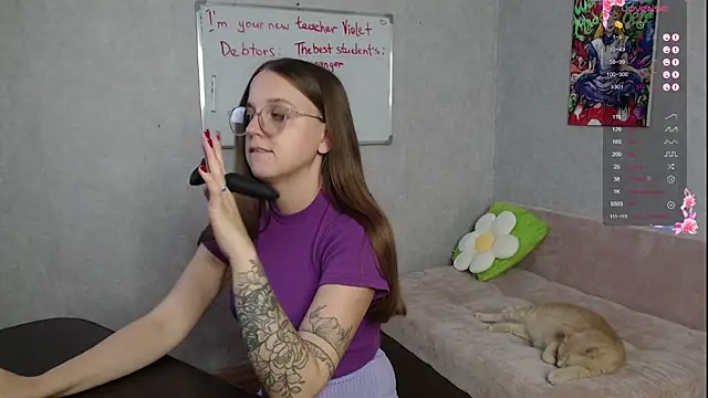 Snapshot of Violetwin chatting on 10/09/25, 04:27 Violetwin online show from 10/09/25, 04:27