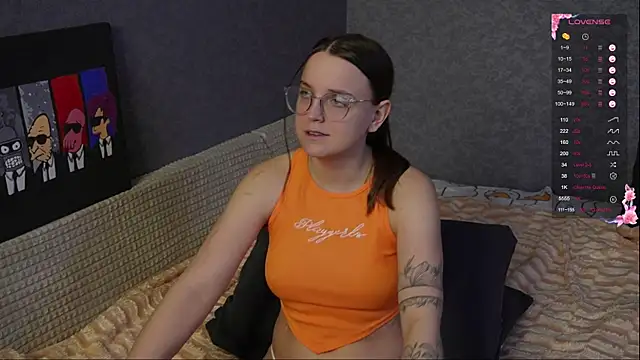 Snapshot of Violetwin chatting on 03/31/26, 02:17 Violetwin online show from 03/31/26, 02:17