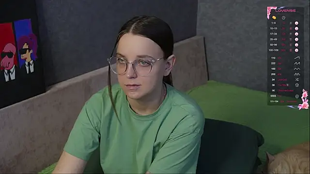 Snapshot of Violetwin chatting on 04/08/26, 11:21 Violetwin online show from 04/08/26, 11:21