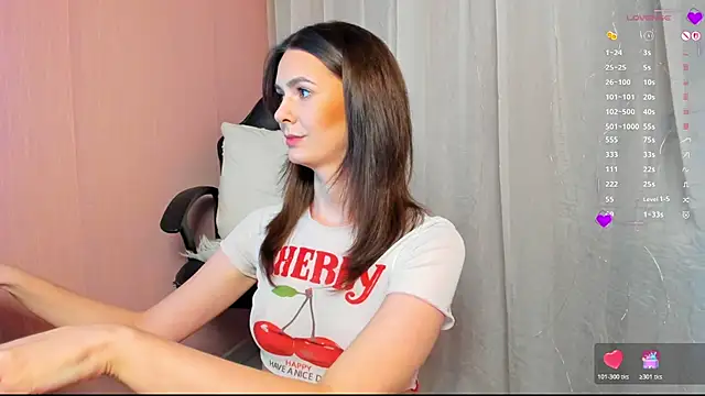 Snapshot of Monica_Velvet chatting on 04/05/26, 11:46 Monica Velvet online show from 04/05/26, 11:46