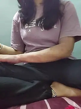 Snapshot of Laila_Pahadi chatting on 10/08/25, 08:39 Laila Pahadi online show from 10/08/25, 08:39