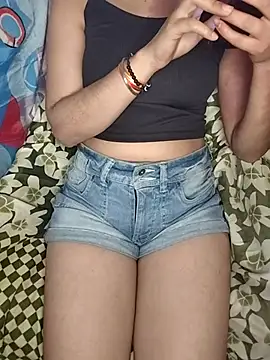 Laila Pahadi online show from 11/21/25, 10:36