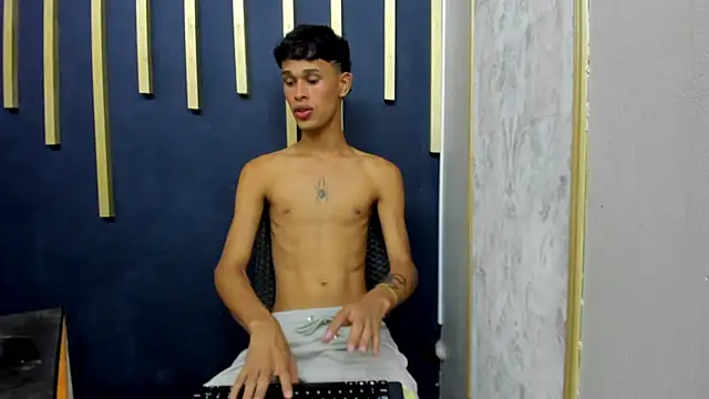 Snapshot of Just_D4v7 chatting on 09/18/25, 07:05 Just D4v7 online show from 09/18/25, 07:05