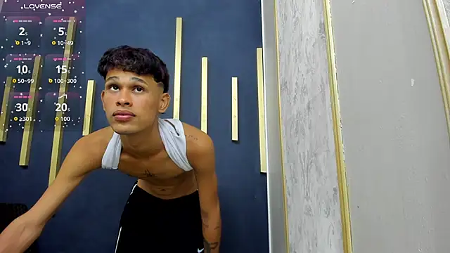 Snapshot of Just_D4v7 chatting on 10/11/25, 07:34 Just D4v7 online show from 10/11/25, 07:34