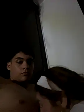 Snapshot of Samantha_2190 chatting on 10/28/25, 03:21 Samantha 2190 online show from 10/28/25, 03:21