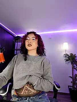 Snapshot of Silvana_Goddess chatting on 03/29/26, 02:22 Silvana Goddess online show from 03/29/26, 02:22